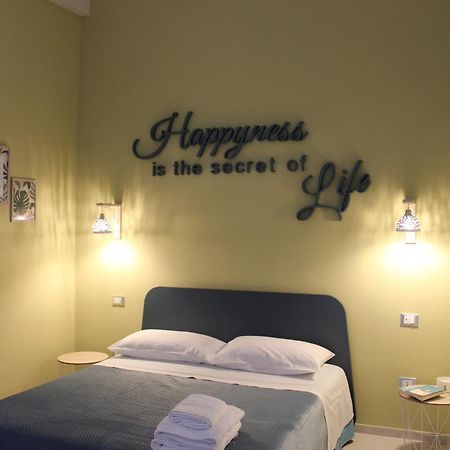 Ferienwohnung Happynesshouse_Locazione Turistica Trani Exterior foto