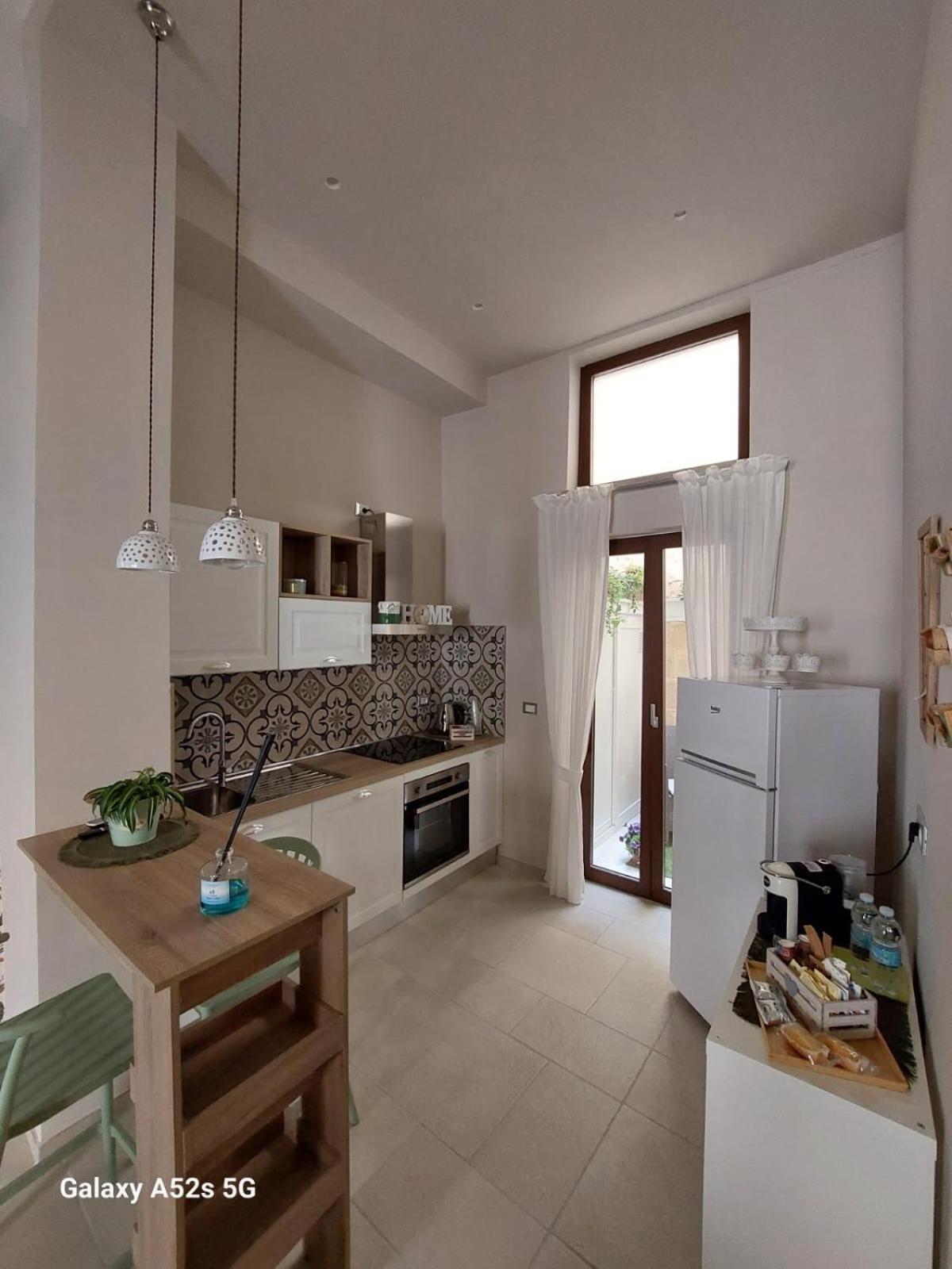 Ferienwohnung Happynesshouse_Locazione Turistica Trani Exterior foto