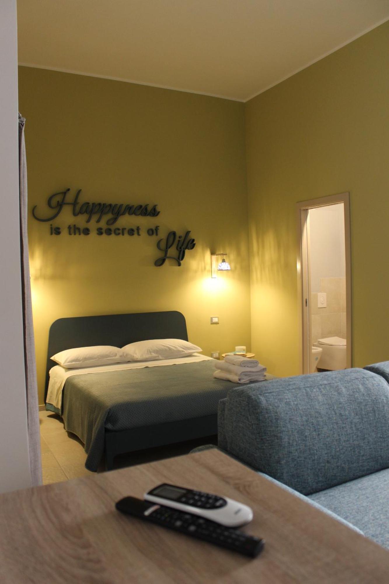 Ferienwohnung Happynesshouse_Locazione Turistica Trani Exterior foto